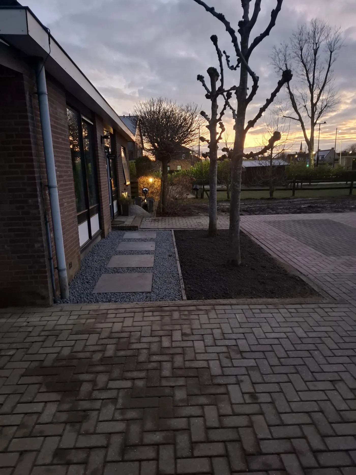 Straatwerk Lexmond in Lexmond